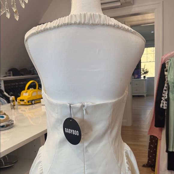 Chic White Mini Dress - Picture 6 of 7